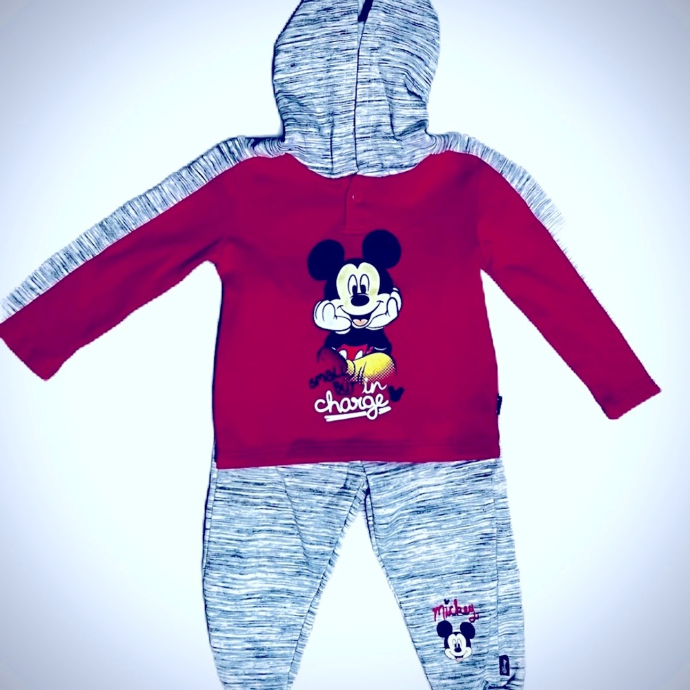 DISNEY’S Boys 24 month Mickey Mouse jogging suit outfit hoodie
